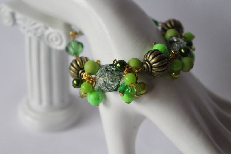 Grünes Cluster Perlenarmband von SofiaFerreiraDesigns