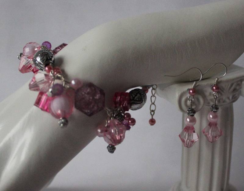 Rosa Cluster Perlen Armband Rosa Cluster Perlen Armband von SofiaFerreiraDesigns