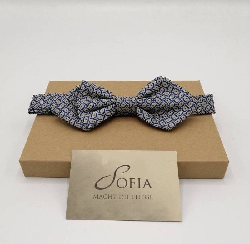 Fliege Spitz Gemustert, Bow Tie, Beige, Blau, Handgefertigt, Unikat, Einzelstück, Sofia Macht Die Fliege, Sofiamachtdiefliege von SofiamachtdieFliege