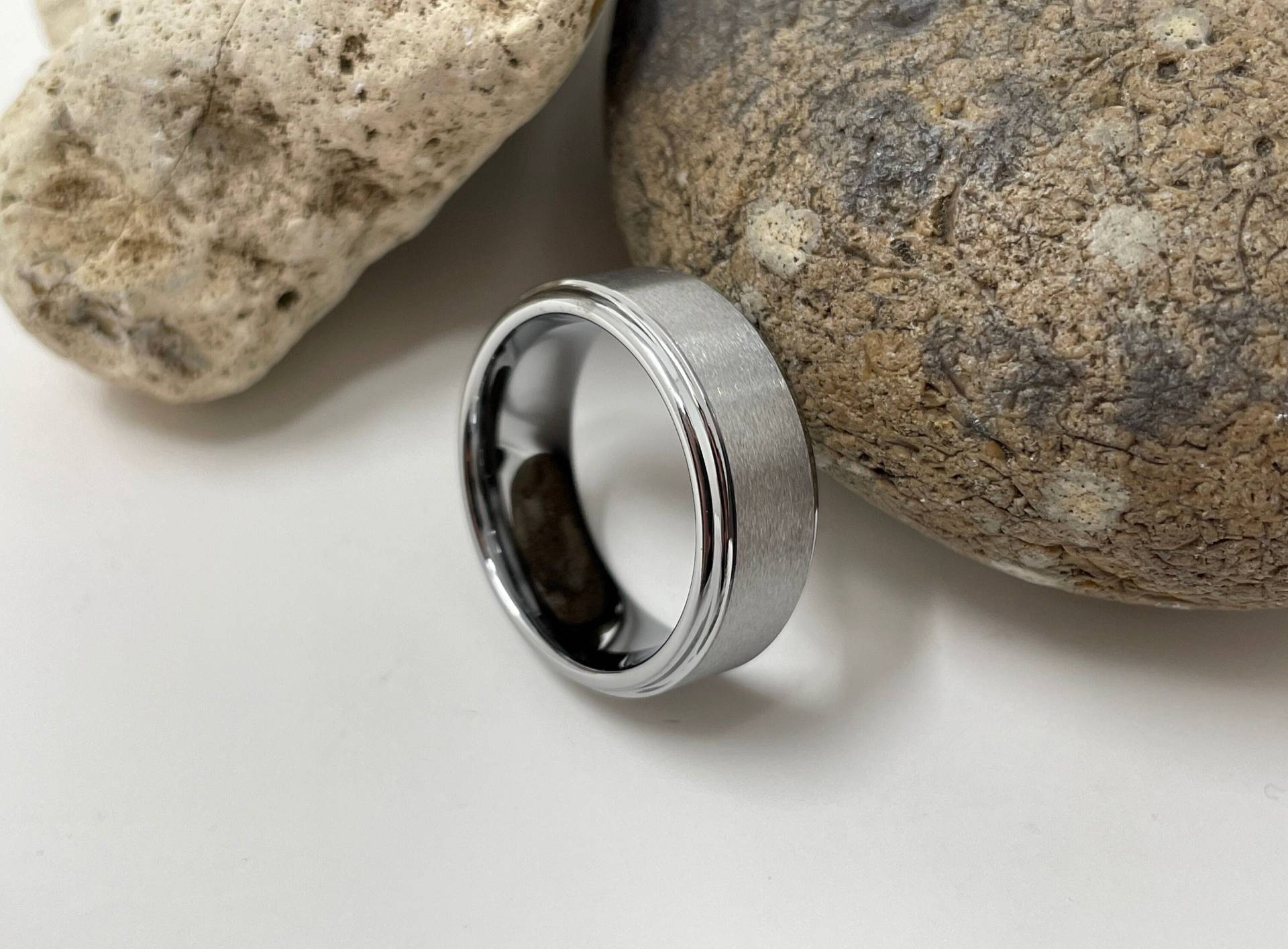 Silber Wolframring, Wolfram Ehering, Dicke 8mm Ring, Gebürstet Matt Chunky Verlobungsring, Männerring, Ringe Für Männer, Frauen von SofiasSilver