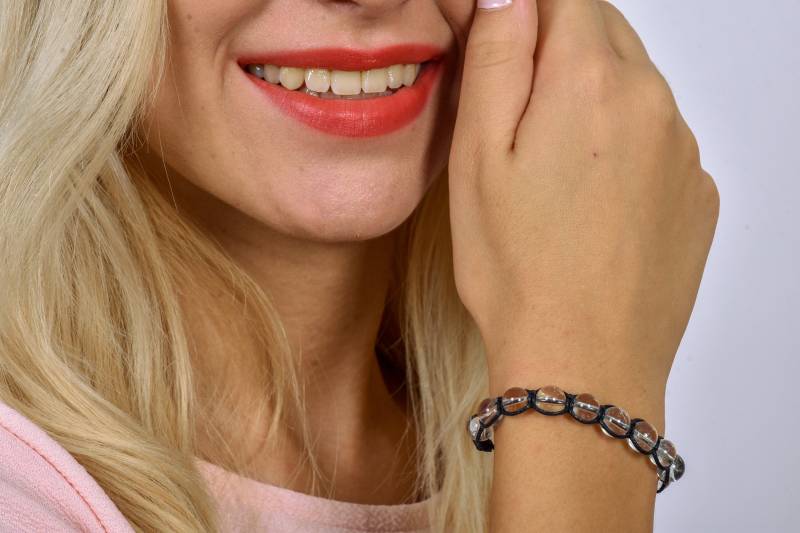Handgemachtes Bergkristall Armband Schwarzes Makramee Edelstein Armband von SofiastyleByGeorgi