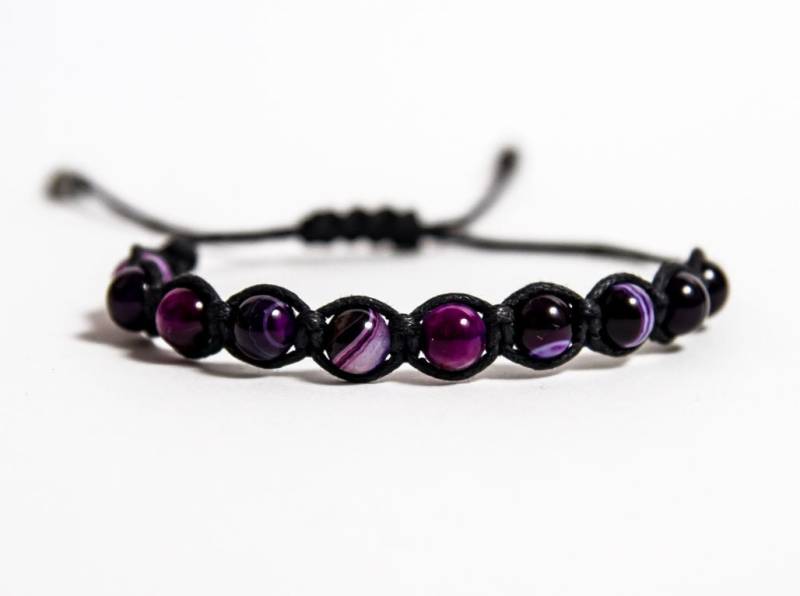 Lila Achat Armband Für Männer Schwarzer Makramee Edelstein Schmuck von SofiastyleByGeorgi