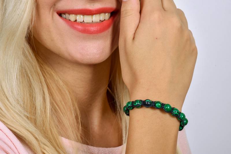 Malachit Armband Handgefertigtes Makramee, Heilstein, Verstellbar von SofiastyleByGeorgi