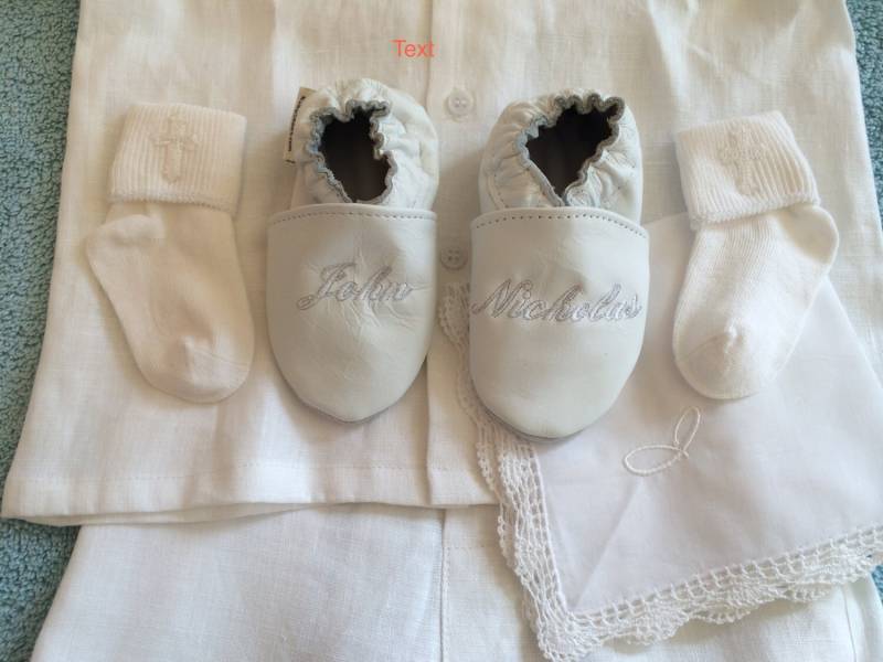 Taufschuhe Weiß Aus Leder , Schuhe Mit Name, Patengeschenk, Babypartygeschenk, In von SoftSoulBabyShoes