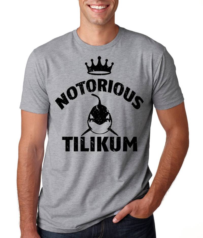 Berüchtigtes Tilikum Orca T-Shirt Rip Tilly T-Shirt Schwertwal von SoftStyleTees