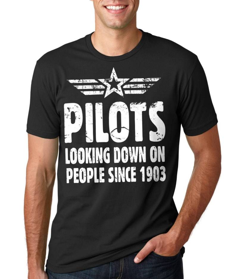 Pilot T-Shirt Geschenk Für Lustiges Flieger T-Shirt von SoftStyleTees