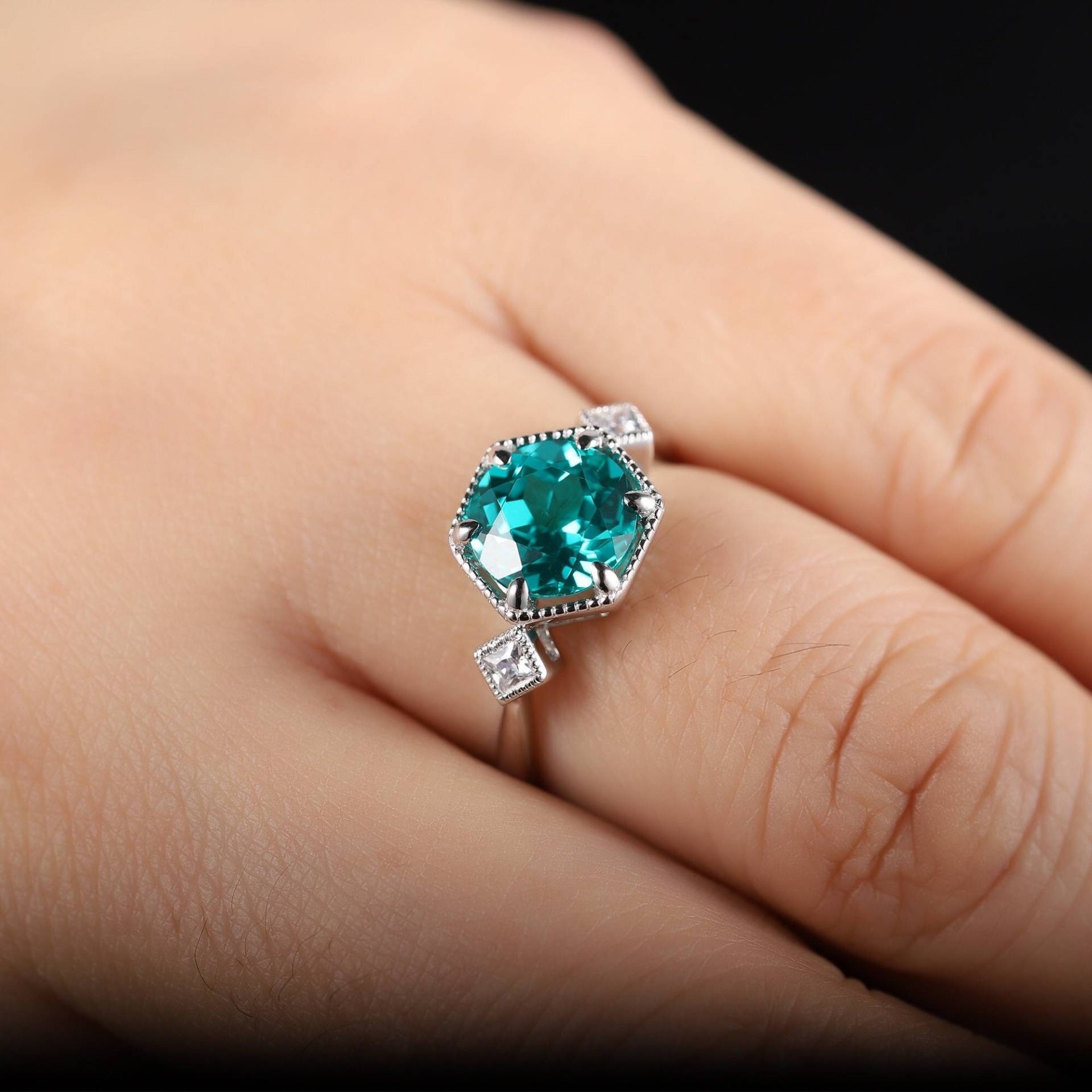 Paraiba Turmalin Verlobungsring, Vintage Grünlicher Silber Ehering von SofunJewelry