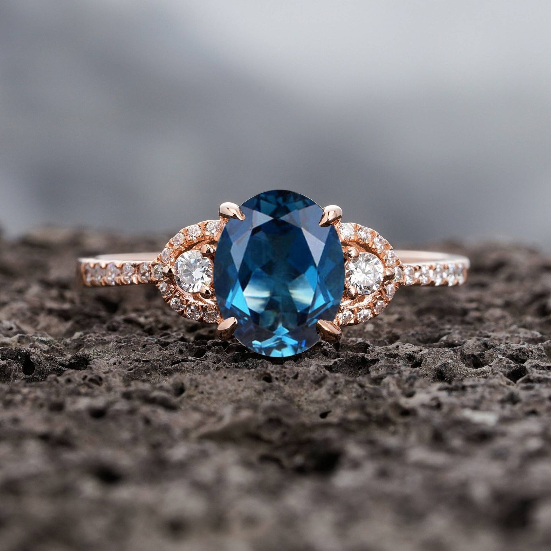 Vintage Oval Cut London Blue Topas Verlobungsring, Rose Gold Oder Silber Art Deco Einzigartiger Ehering Moissanite Versprechen Ring Geschenk Für von SofunJewelry