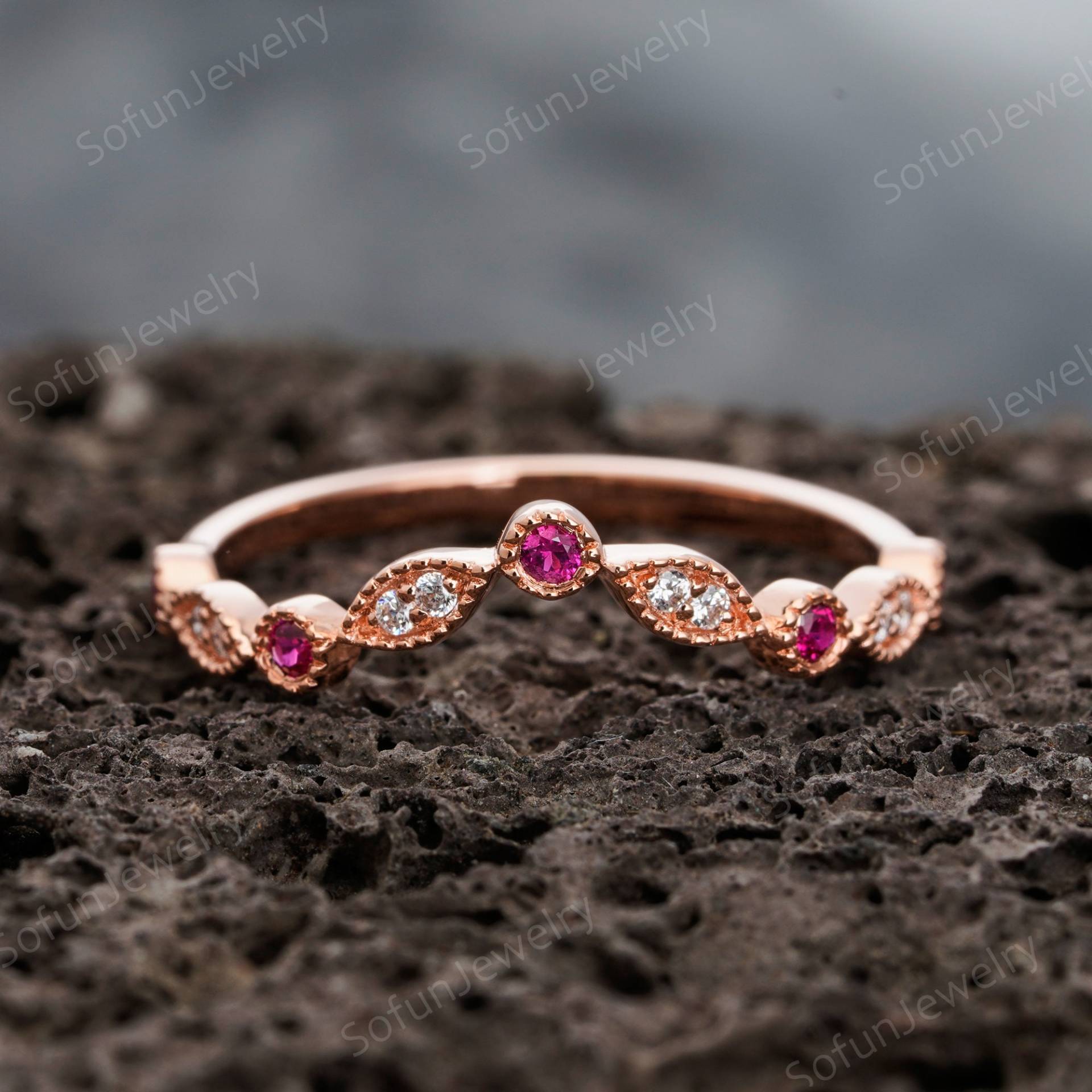 Vintage V-Förmiger Rubin Ehering, Geschwungener Verlobungsring, Stapelbar Verschachtelung Matching Band 14K Rose Gold Silber Versprechen Ring von SofunJewelry