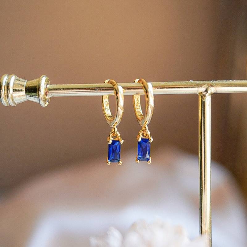 Zierliche Blaue Stein Ohrringe | Minimale Für Freundin| Geschenk Sie| Mama| Geburtsstein Blau von SogoldnJewelry