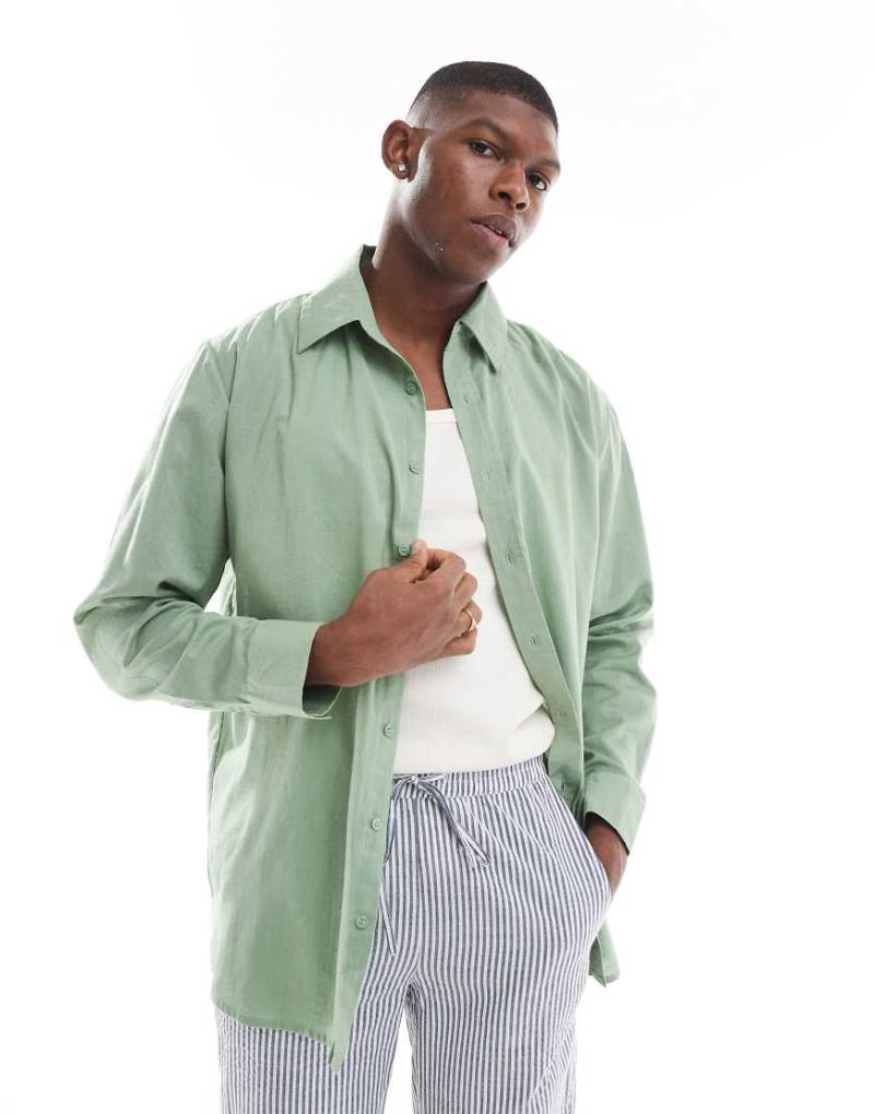 Sol Beach - Langärmliges Leinen-Strandhemd in Olivgrün von Sol Beach