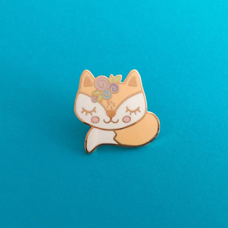 Charakter Verschlafener Fuchs Macaron Hartemail Anstecknadel von Solbeamstudio