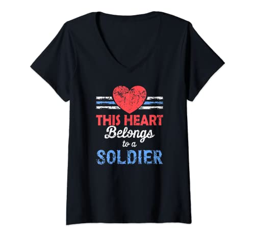 Damen Soldiers Wife Shirt My Heart Belongs to a Soldier Military T-Shirt mit V-Ausschnitt von Soldier Shirts by Loving Gifts