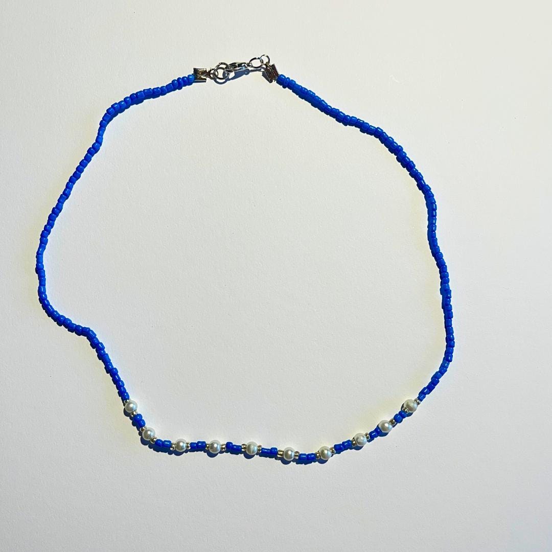 Handgemachte Blaue Perlenkette Bunter Schmuck Für Jeden Tag Handgemachte Blaue Perlenkette Bunter Schmuck Für Jeden Tag von SolegaHandmade