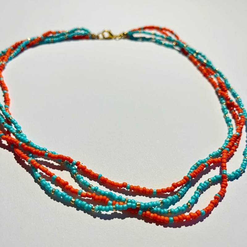 Handgemachte Mehrreihige Perlenkette Türkis & Orange Schmuck Handgemachte Mehrreihige Perlenkette Türkis & Orange Schmuck von SolegaHandmade