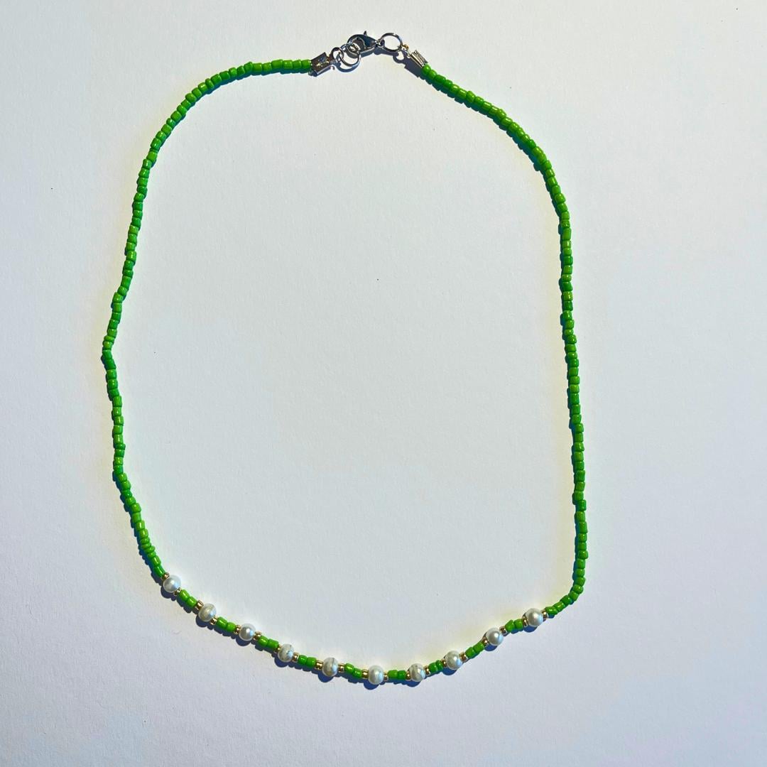 Handgemachte Grüne Perlenkette Bunter Schmuck Für Jeden Tag Handgemachte Grüne Perlenkette Bunter Schmuck Für Jeden Tag von SolegaHandmade