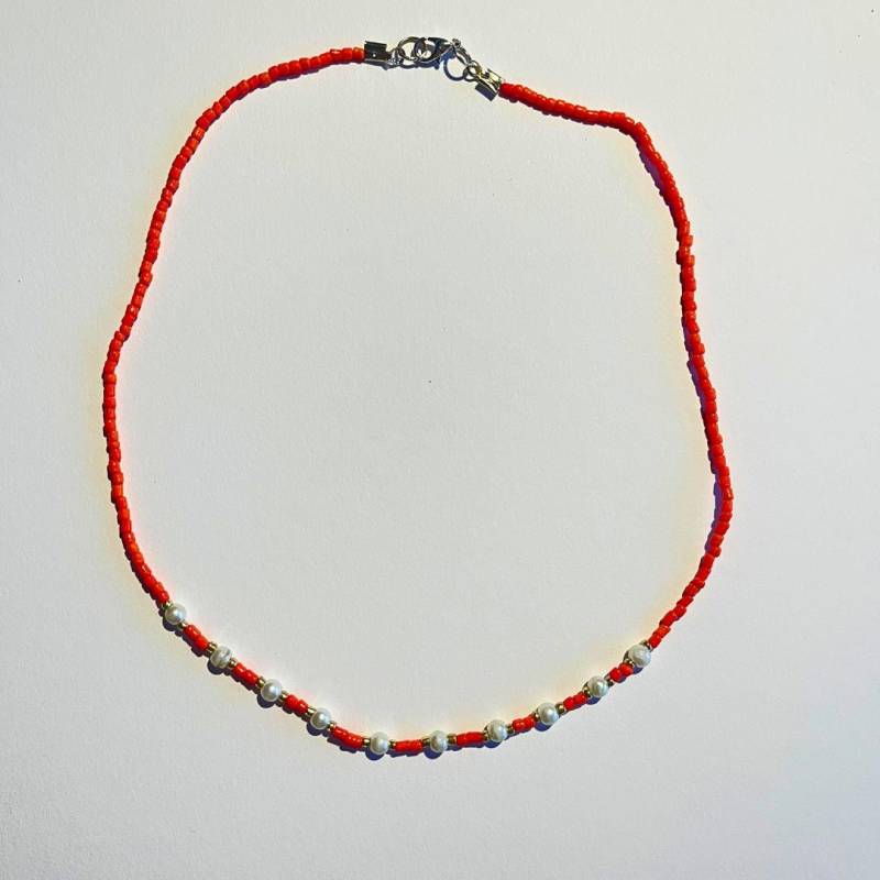 Handgemachte Orange Perlenkette Bunter Schmuck Für Jeden Tag Handgemachte Orange Perlenkette Bunter Schmuck Für Jeden Tag von SolegaHandmade