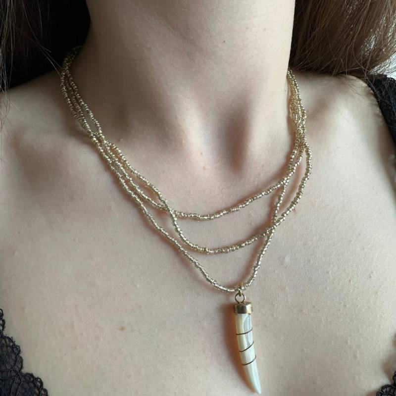 Handgemachte Perlenkette Mit Naturstein Anhänger - 44 cm Länge Boho Layered Schmuck von SolegaHandmade