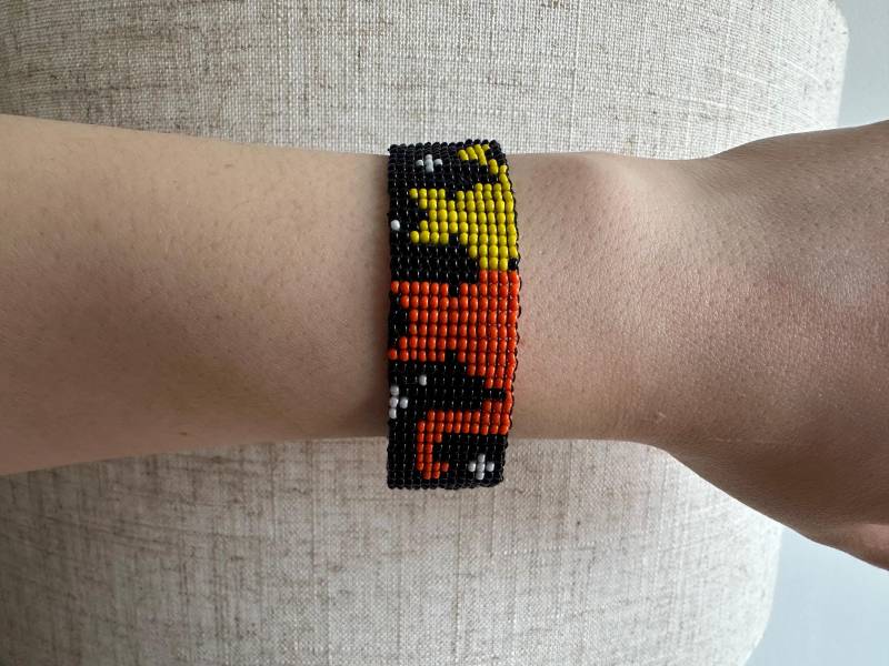 Handgemachtes Perlenarmband Für Katzen Sternenklare Nacht Design Handgemachtes Perlenarmband Für Katzen Sternenklare Nacht Design von SolegaHandmade
