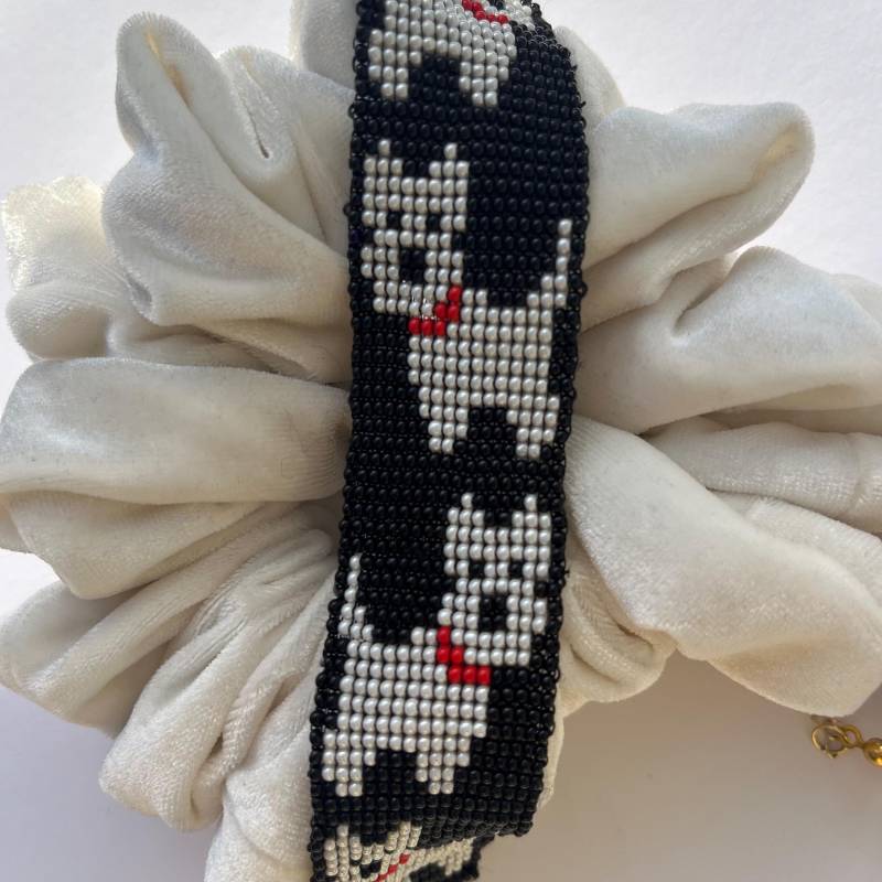 Handgemachtes Perlenarmband Mit Hundemuster - Süßer Welpen Schmuck Geschenk Für Tierliebhaber Handgemachtes Perlenarmband Mit Hundemuster - Süßer Welpen Schmuck Geschenk Für Tierliebhaber von SolegaHandmade