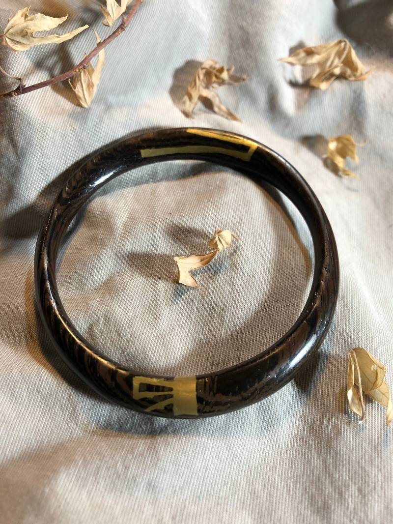 Bocote Talisman Armreif Mit Messing Inlay - One Of A Kind von SoleilEtMer