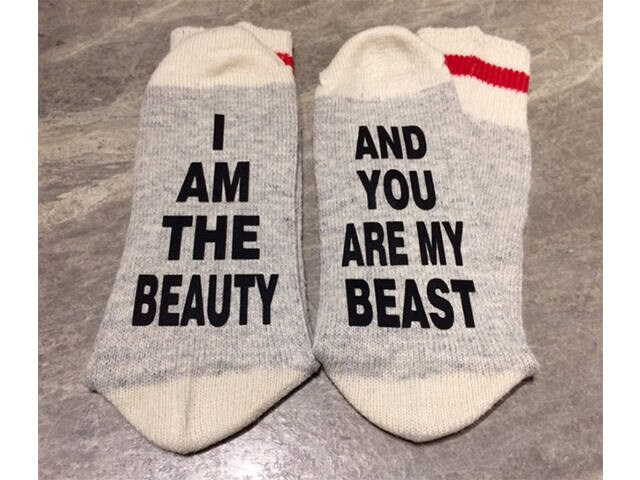 I Am The Beauty/Beast ... & You Are My | Wort Socken - Lustige Neuheit Socken von SolelySocks