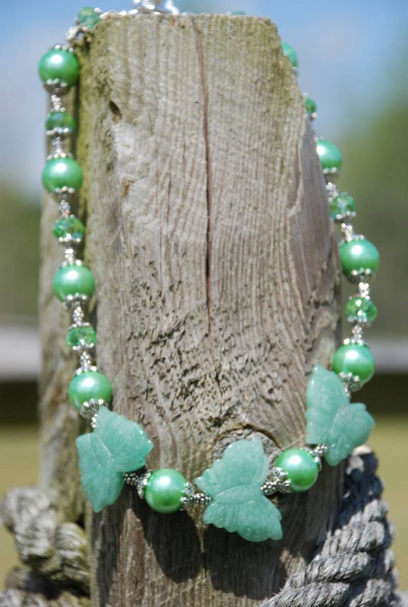 Westlichen Rodeo Cowgirl Handgefertigte Artisan Halskette - Flattern Von Butterfly von SolisOccasusBling