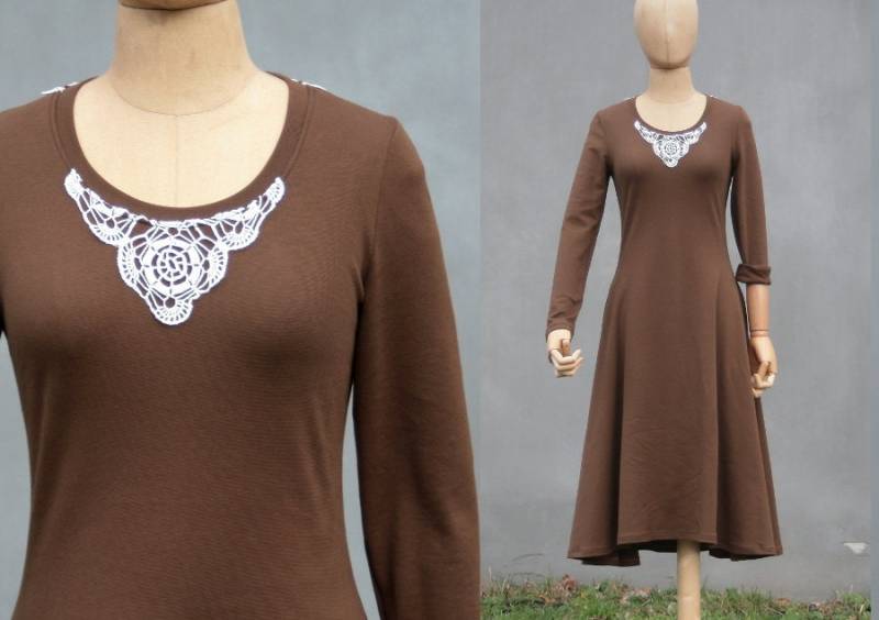 Braunes Bio Kleid Mit Spitze, Langarm, Baumwolle, Upcycled Deckchen, Umweltfreundliche Frau, Hippie, Boho, Casual, Solmode, Ooak von SolmodeDesign