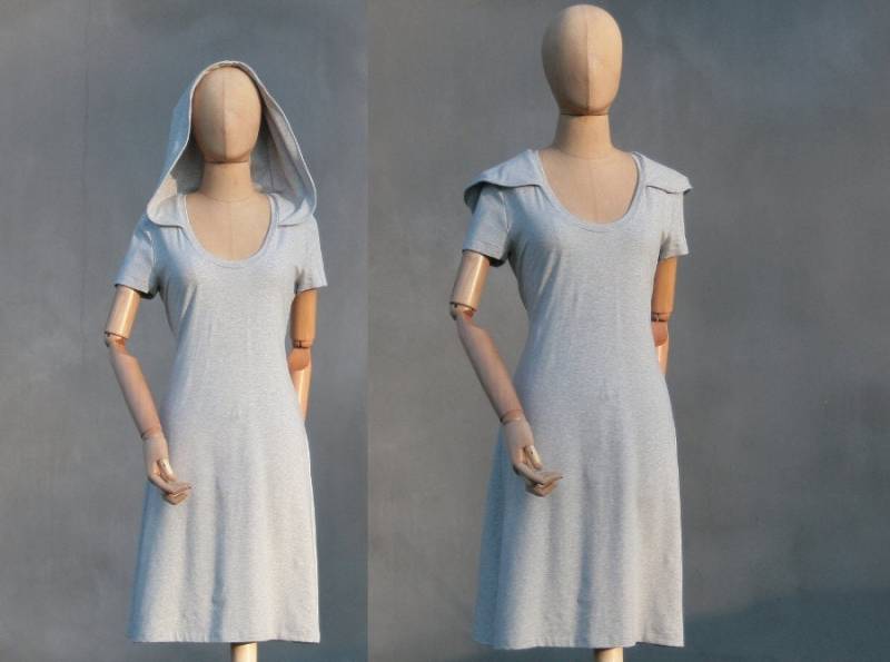 Kapuzen Kleid, Grösse M, Grau Hell, Bio Baumwolle, Jersey Kurzärmeliges Victorian Xl Kapuze, Eco Freundliches Kleid Solmode von SolmodeDesign