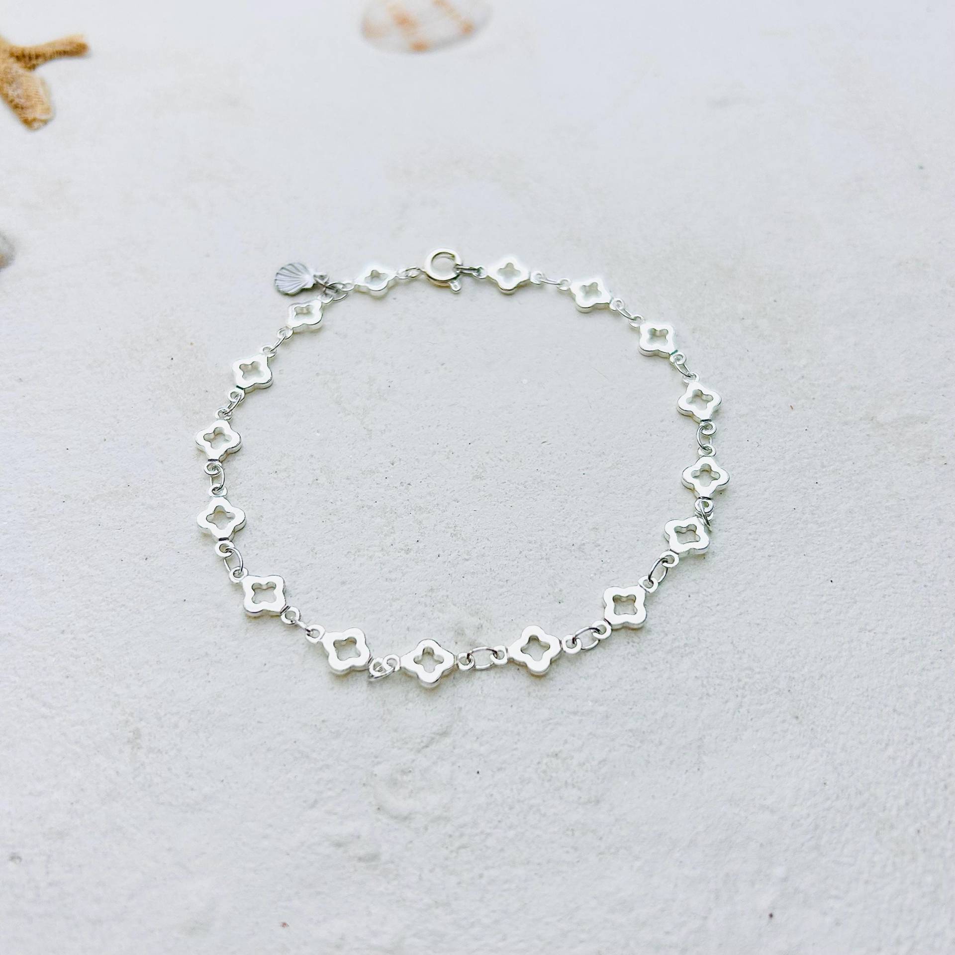 Clover Armband Silber Eleganter Glücksbringer, Zierlich, Vergoldet, Ornamente, Gold Oder Silber, Verstellbar, Kombinierbar, Überraschung von SoloIoStudio