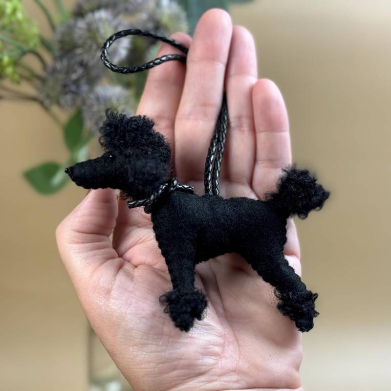 Pudel Hund Anhänger Tasche Charms Bag Schlüssel Filz Leder Hochwertig Handarbeit von SoloVonFox