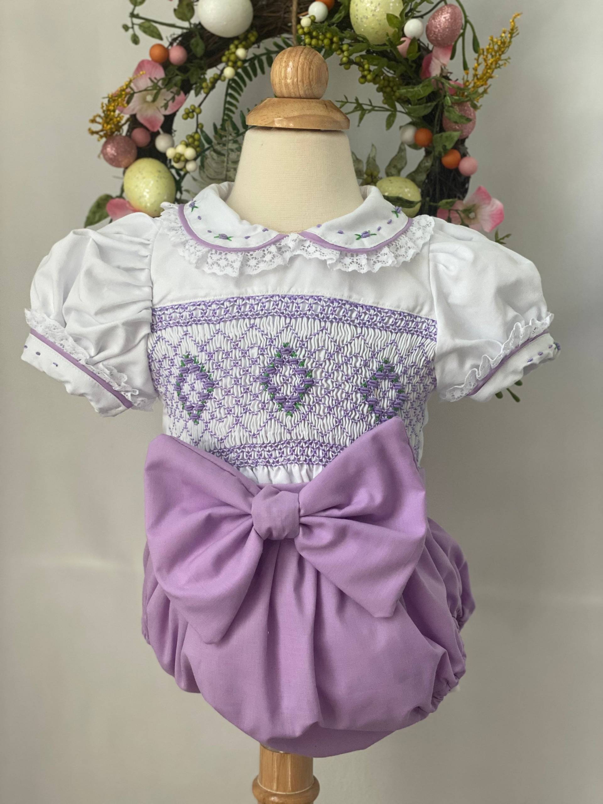 Gesmokt Embroidery Kleid - Bischof Strampler Gesmokt Body Gesmokt Embroidery Kleid - Bischof Strampler Gesmokt Body von SolusDesignsshop