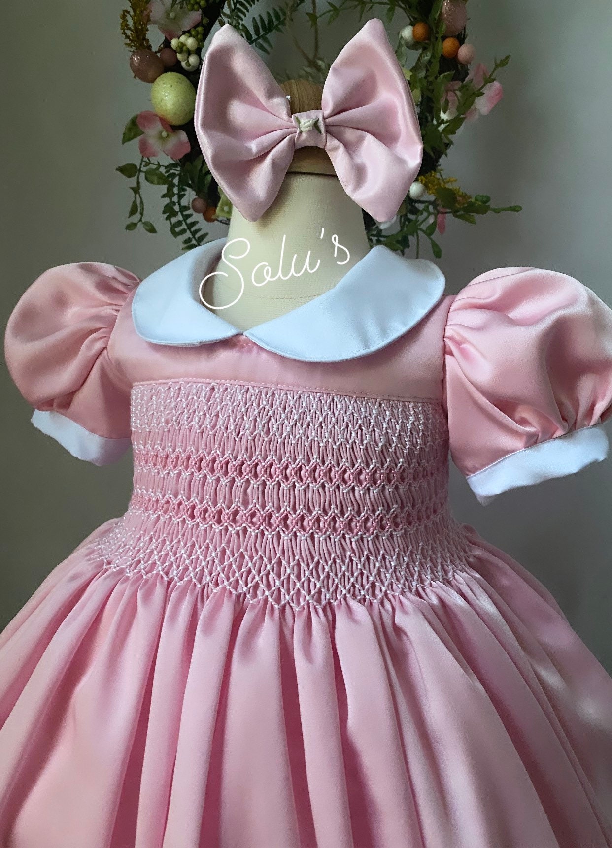 Gesmokt Stickerei Kleid - Bischof Abendkleid Gesmokt Stickerei Kleid - Bischof Abendkleid von SolusDesignsshop