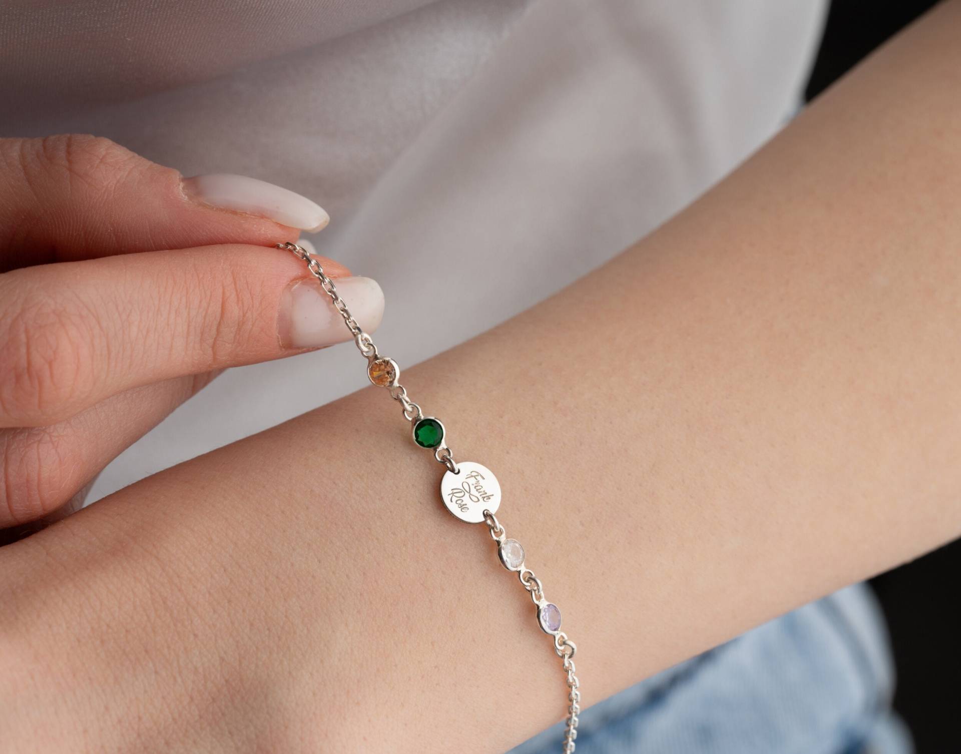 Gravur Armband Mit Plättchen Und Geburtsstein Personalisiertes Familie Gravurarmband Herz Namensarmband Geschenk Für Weihnachten von SolvJewels