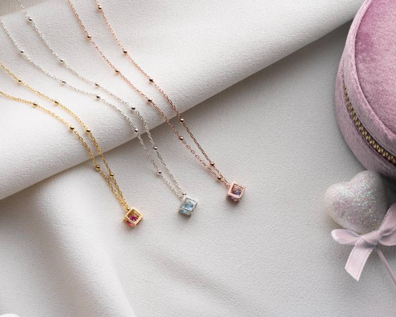 Muttertag Schmuck Mit Geburtsstein Würfel Kette Kettenanhänger Silber Eckig Geburtsmonat Stein Kind Geschenk von SolvJewels