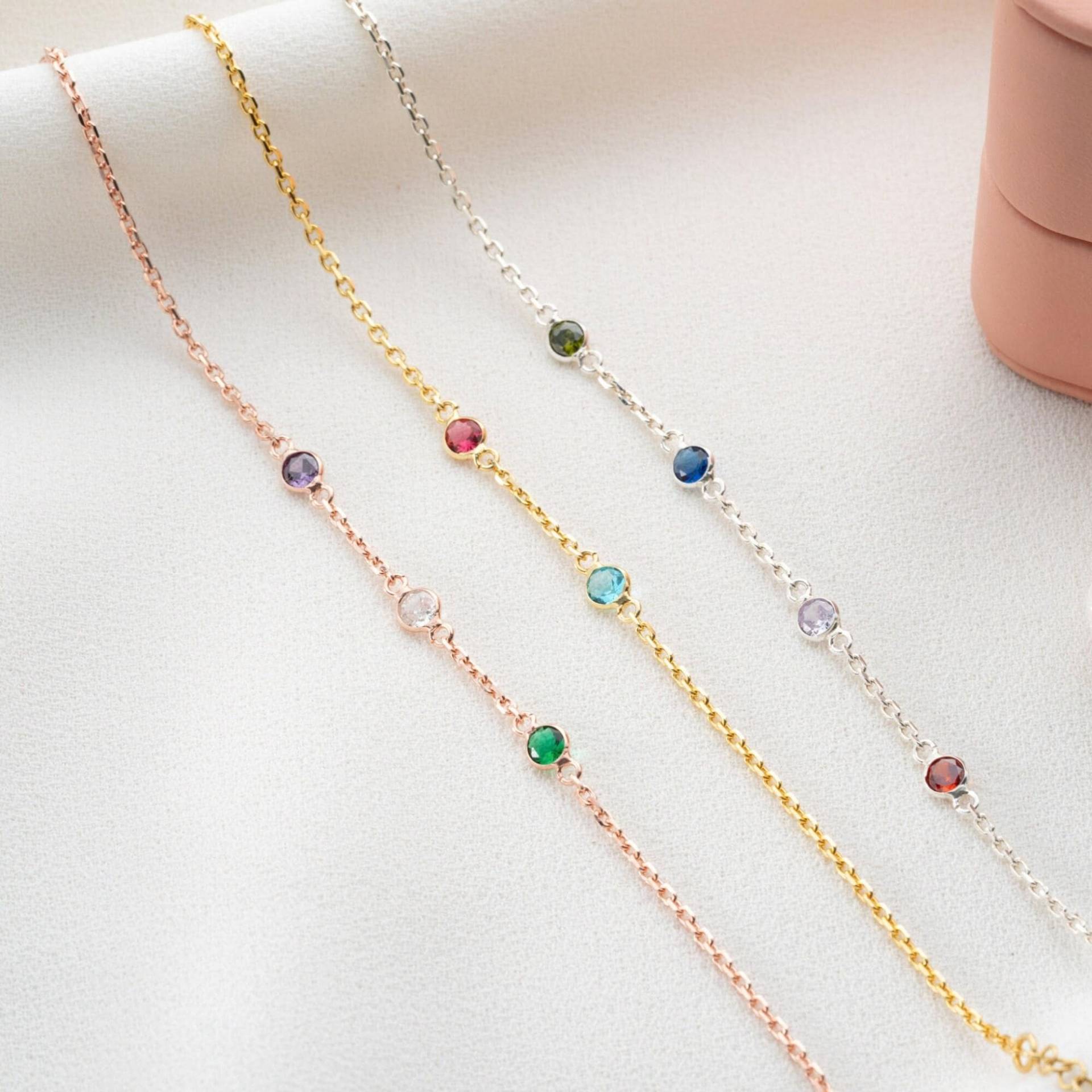 Personalisiertes Armband Mit Geburtsstein Schmuck Silber Familien Geburtssteinen Geschenk Für Mutter Von Kind Zum Muttertag von SolvJewels