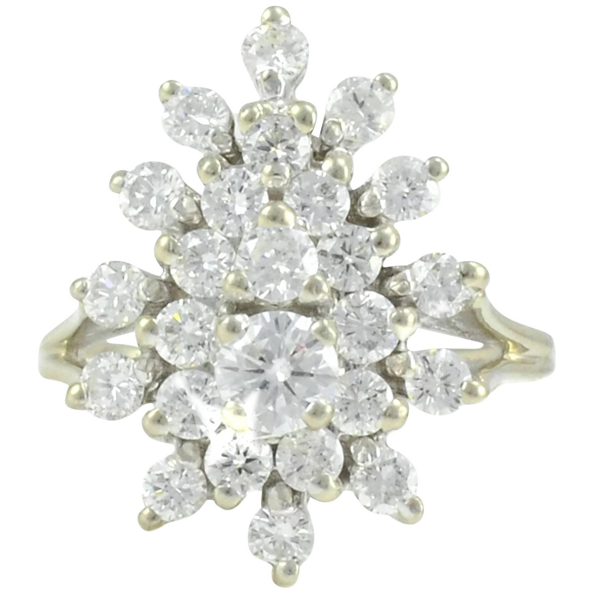 1.65 Ctw Diamant Cocktail Ring von SolvangAntiques