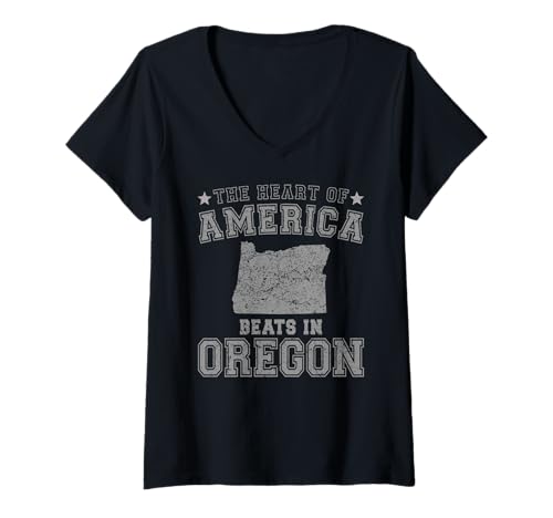 Damen Das Herz Amerikas schlägt in Oregon, US-Bundesstaat, USA T-Shirt mit V-Ausschnitt Damen Das Herz Amerikas schlägt in Oregon, US-Bundesstaat, USA T-Shirt mit V-Ausschnitt von Someone Loves Me In US State Of Oregon