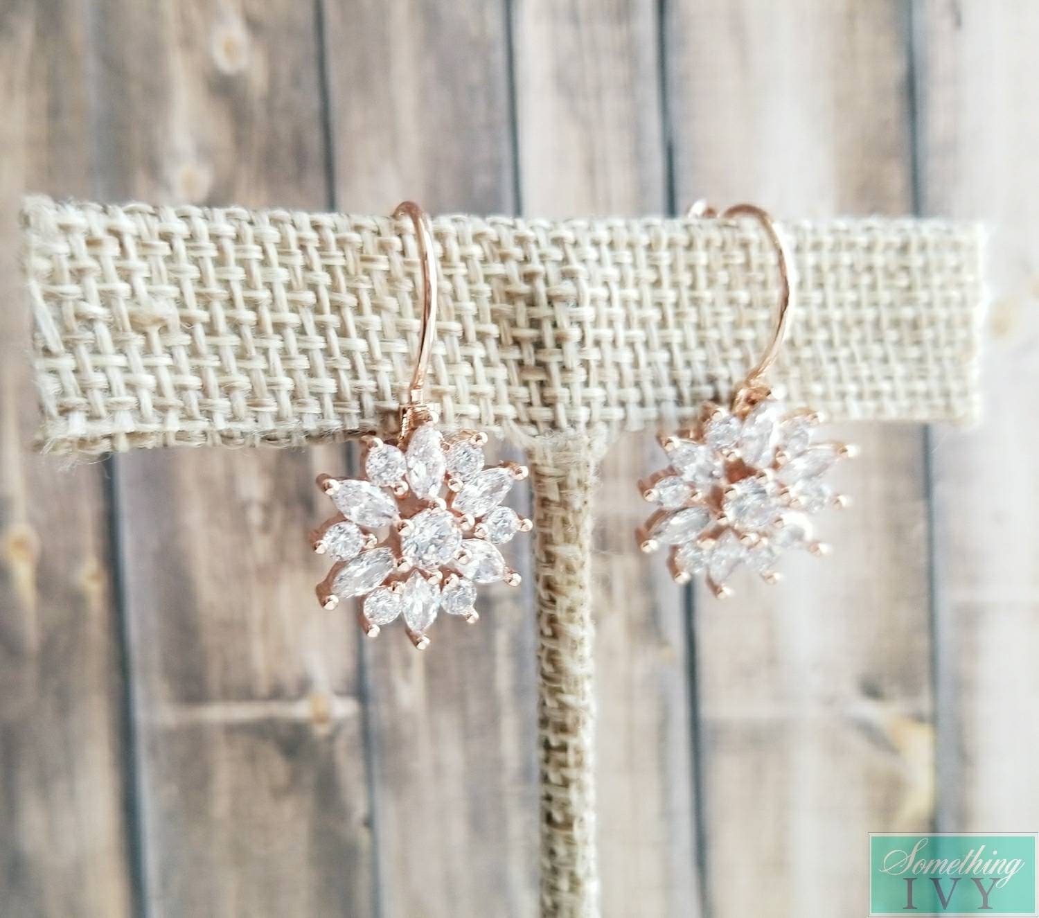 Rose Gold Cluster Marquis Ohrringe - Strass von SomethingIvy