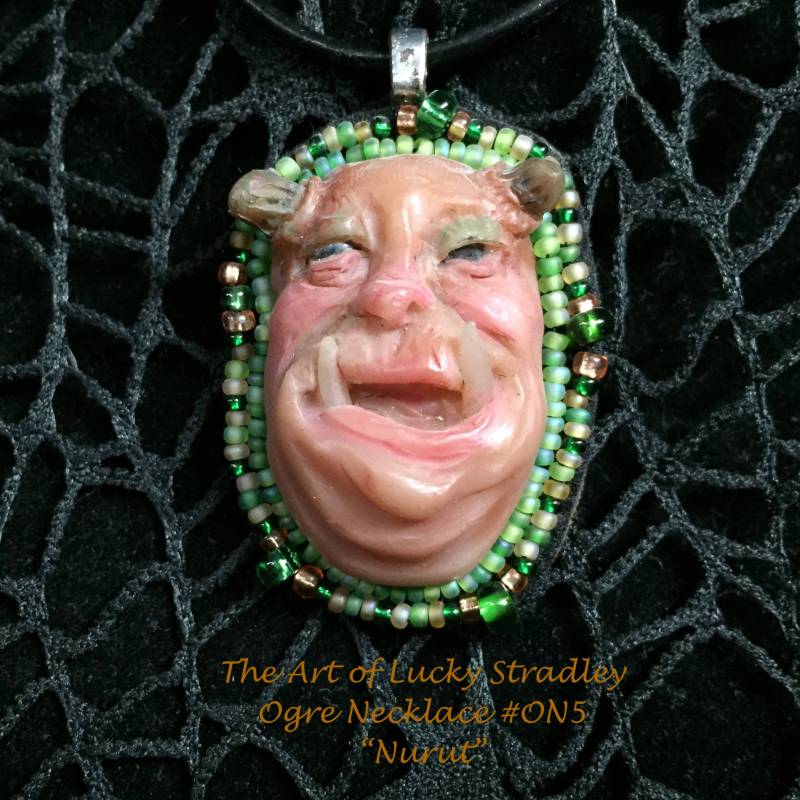 Oger Halskette - Diese Einzigartige Ist Ein Originelles, Einzigartiges, Handmodelliertes Collier Aus Polymerton Und Perlen. 46cm Oger Halskette - Diese Einzigartige Ist Ein Originelles, Einzigartiges, Handmodelliertes Collier Aus Polymerton Und Perlen. 46cm von SomethingLucky13