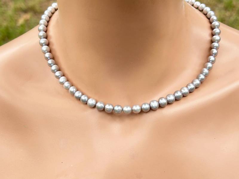 Natürliche Graue Süßwasserperlen/A Qualität Leicht Unregelmäßig Rund Dickes Perlmutt 5, 5 Bis 6 Mm Hellgrau .925 Sterling Silber Natürliche Graue Süßwasserperlen/A Qualität Leicht Unregelmäßig Rund Dickes Perlmutt 5, 5 Bis 6 Mm Hellgrau .925 Sterling Silber von SomethingShiny101