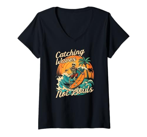 Damen Vintage gruselige Fangwellen Nicht Souls Skelett Surfer T-Shirt mit V-Ausschnitt Damen Vintage gruselige Fangwellen Nicht Souls Skelett Surfer T-Shirt mit V-Ausschnitt von Sommer Halloween Scary Surfen Design
