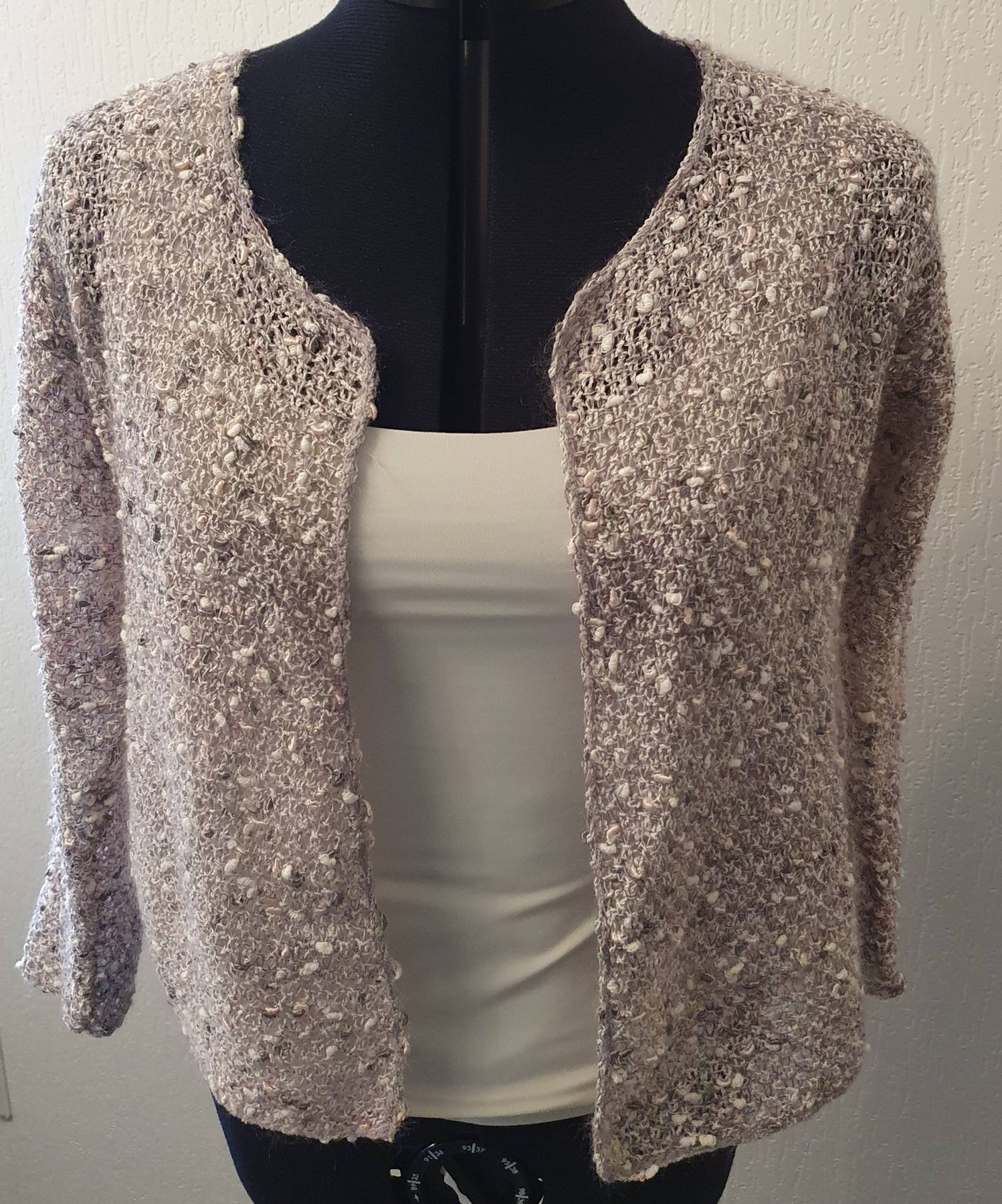 strickjacke Aus Bouclé-strick Mit 3/4-Arm strickjacke Aus Bouclé-strick Mit 3/4-Arm von SommerSchatze