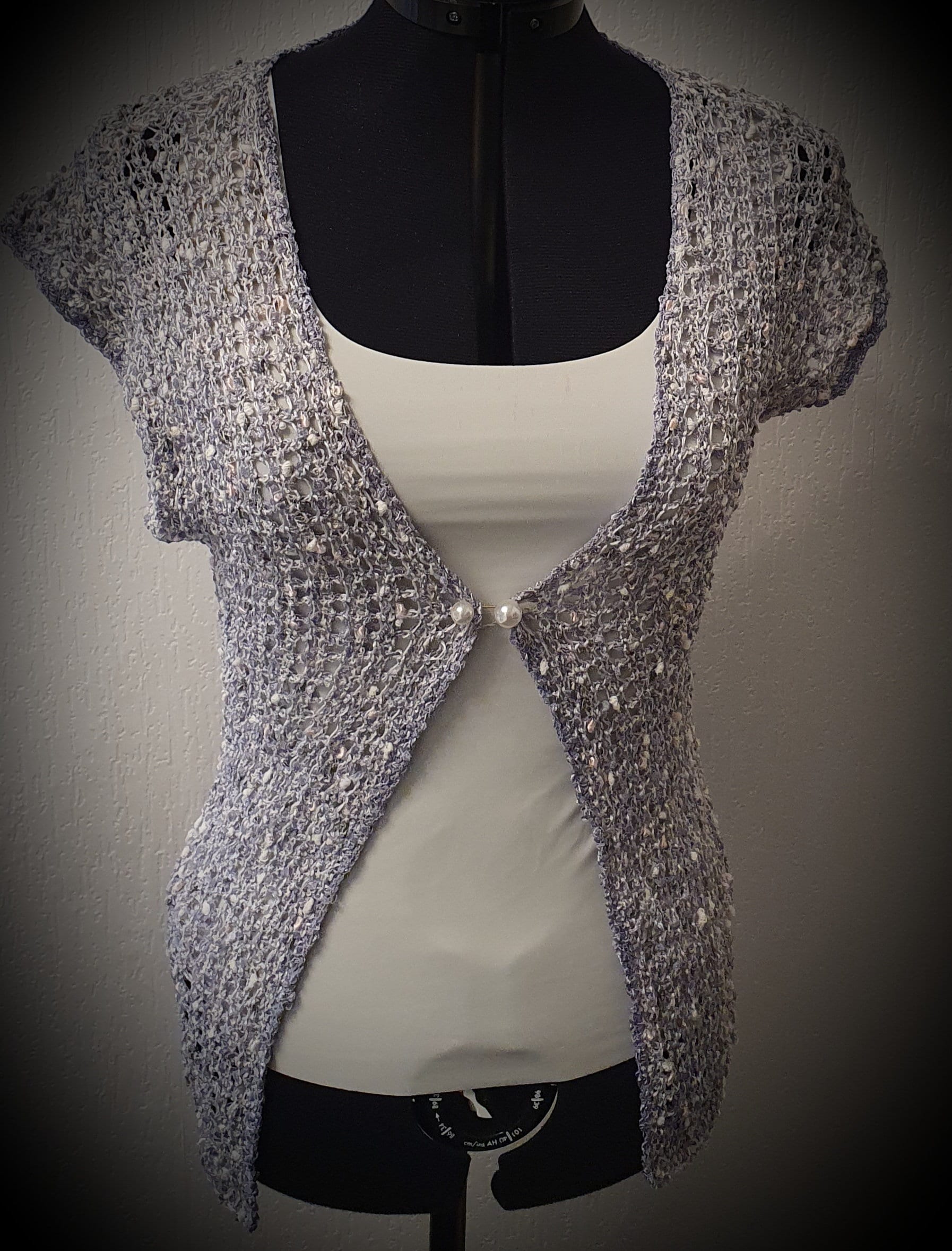 strickjacke Aus Bouclé-strick strickjacke Aus Bouclé-strick von SommerSchatze
