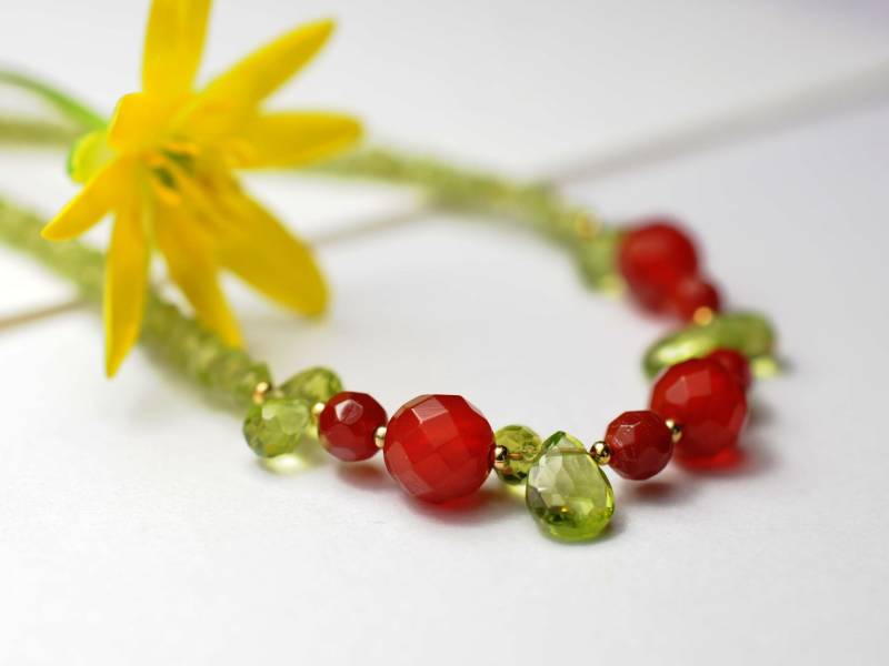 Edelsteinkette Mit Peridot Und Karneol von SommerlichtDesigns