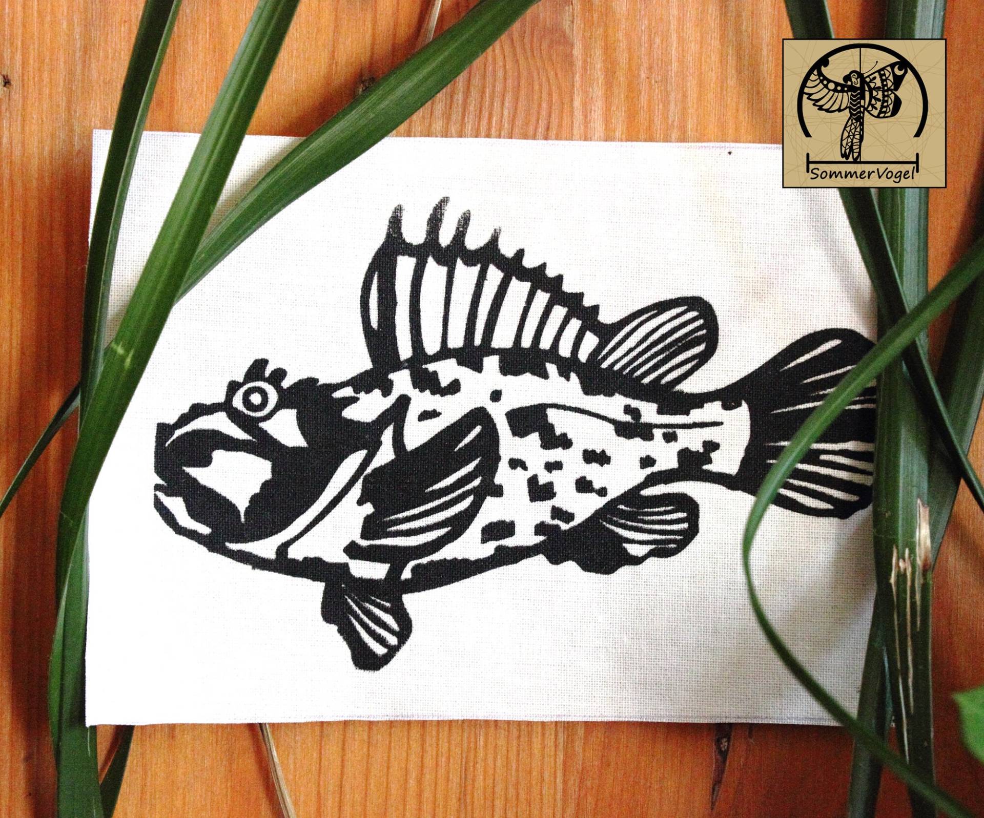 Fisch Patch - Handgedruckt Auf Naturstoff von Sommervogelsiebdruck