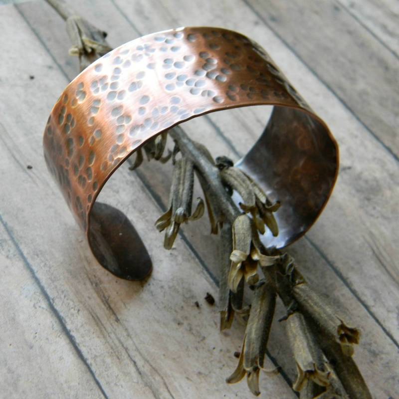 Handgemachte Gehämmerte Kupfer Armreif Rustikaler Metall Schmuck, 7 Jahre Handgemachte Gehämmerte Kupfer Armreif Rustikaler Metall Schmuck, 7 Jahre von SongbirdCabinDesigns