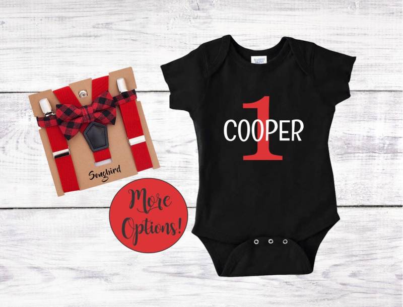 1. Geburtstag Junge Body® Outfit Buffalo Karo Fliege Hosenträger Holzfäller Party Rot Schwarz Weiß Kuchen Zerschlagen Personalisierte von SongbirdCelebrations