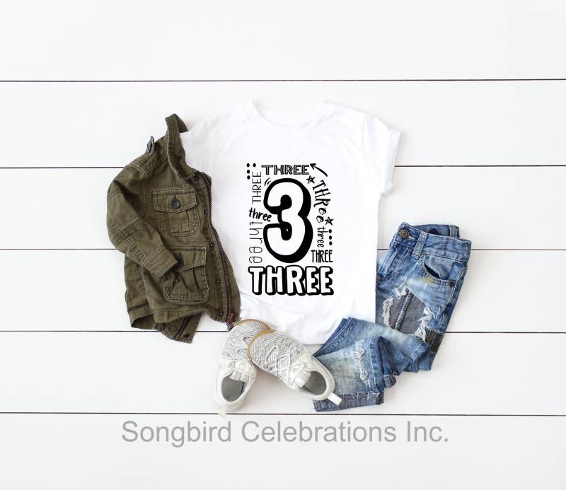 3. Geburtstag Junge Shirt Zweiten T Drei Wort 3 Baseball Stil Raglan Jersey Personalisierte Name Und Nummer Auf Der Rückseite von SongbirdCelebrations