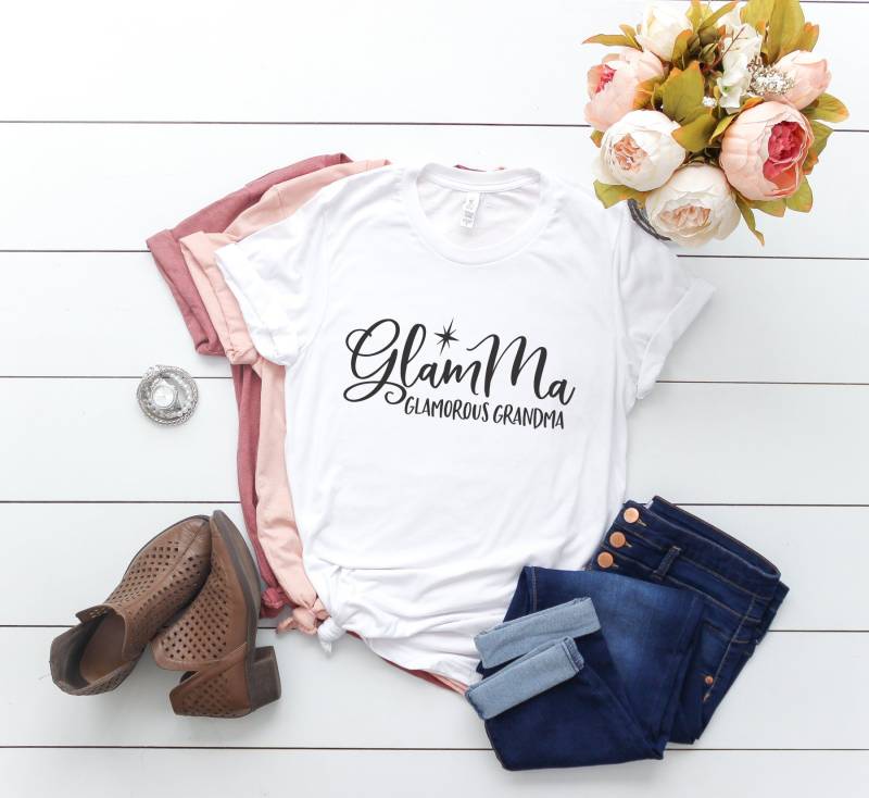 Glamma Shirt Lustiges Oma Geschenk Schwiegermutter Weihnachtsgeschenk Für Ihre Mutter Muttertag Glam von SongbirdCelebrations